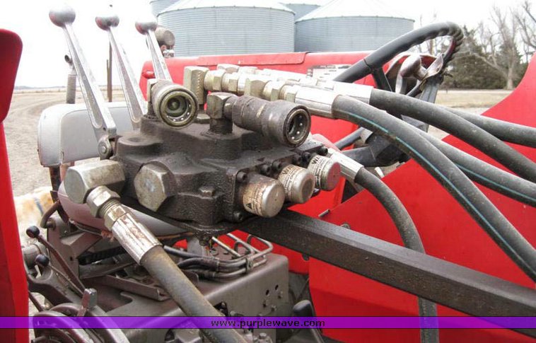 image for item 1500 Massey-Ferguson 285 tractor