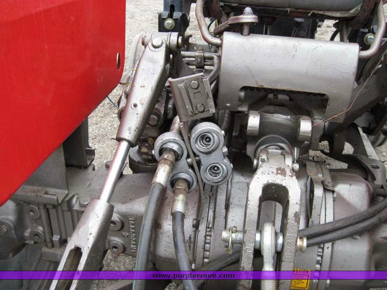 image for item 1500 Massey-Ferguson 285 tractor