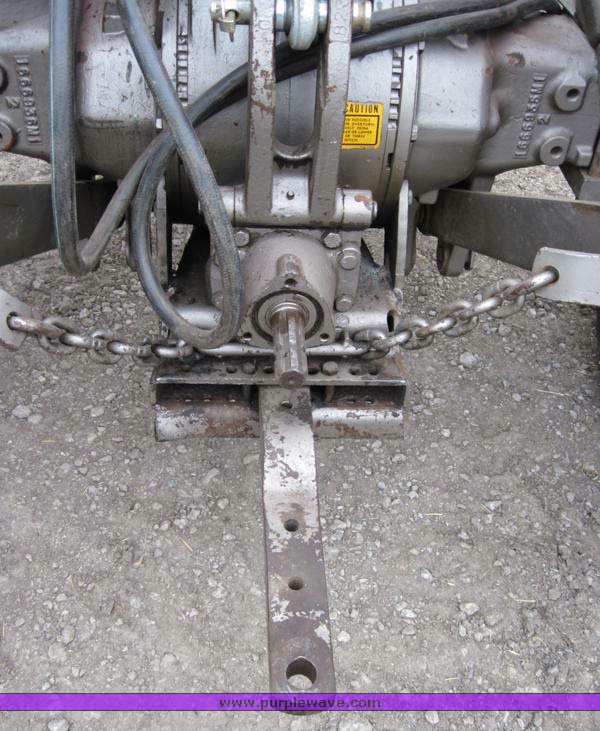 image for item 1500 Massey-Ferguson 285 tractor