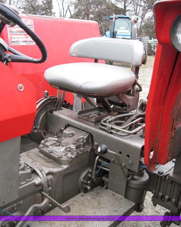 image for item 1500 Massey-Ferguson 285 tractor