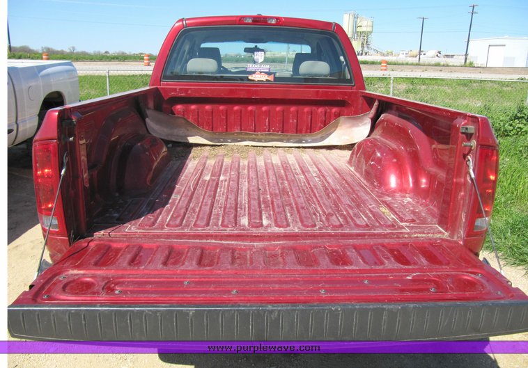 image for item 1901 2006 Dodge 1500 quad cab SLT pickup