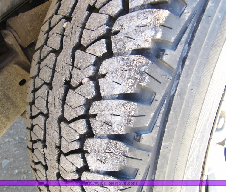 image for item 1901 2006 Dodge 1500 quad cab SLT pickup