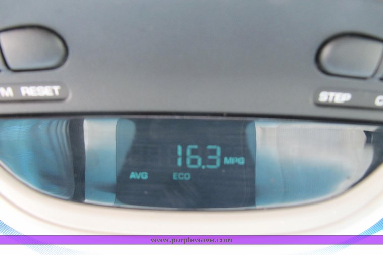 image for item 1901 2006 Dodge 1500 quad cab SLT pickup