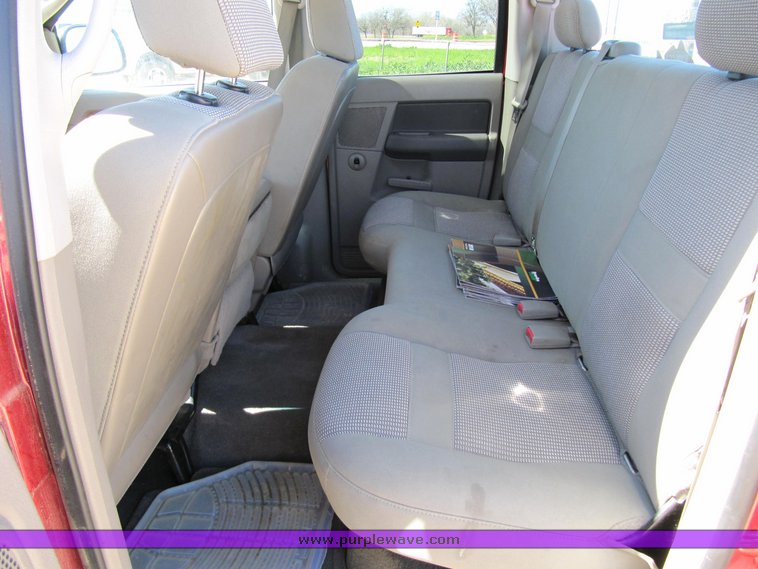 image for item 1901 2006 Dodge 1500 quad cab SLT pickup