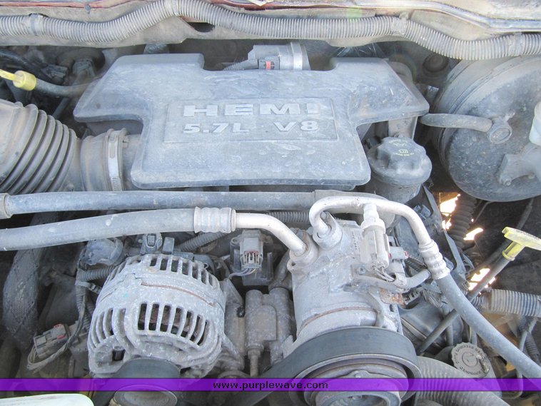 image for item 1901 2006 Dodge 1500 quad cab SLT pickup