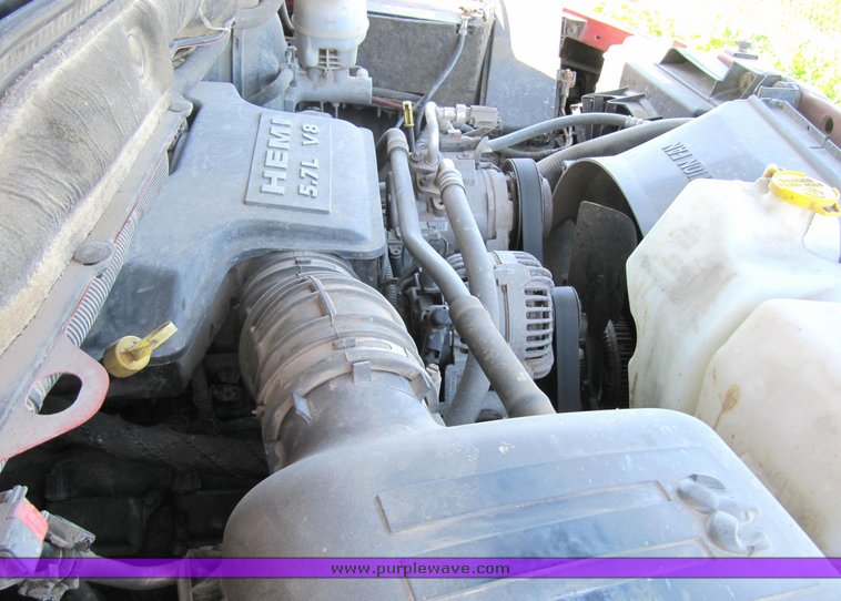 image for item 1901 2006 Dodge 1500 quad cab SLT pickup