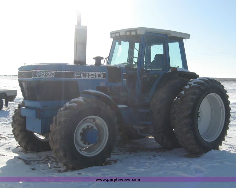 image for item 2000 1993 Ford 8830 MFWD tractor