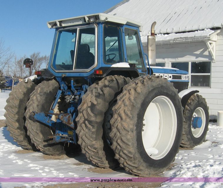 image for item 2000 1993 Ford 8830 MFWD tractor