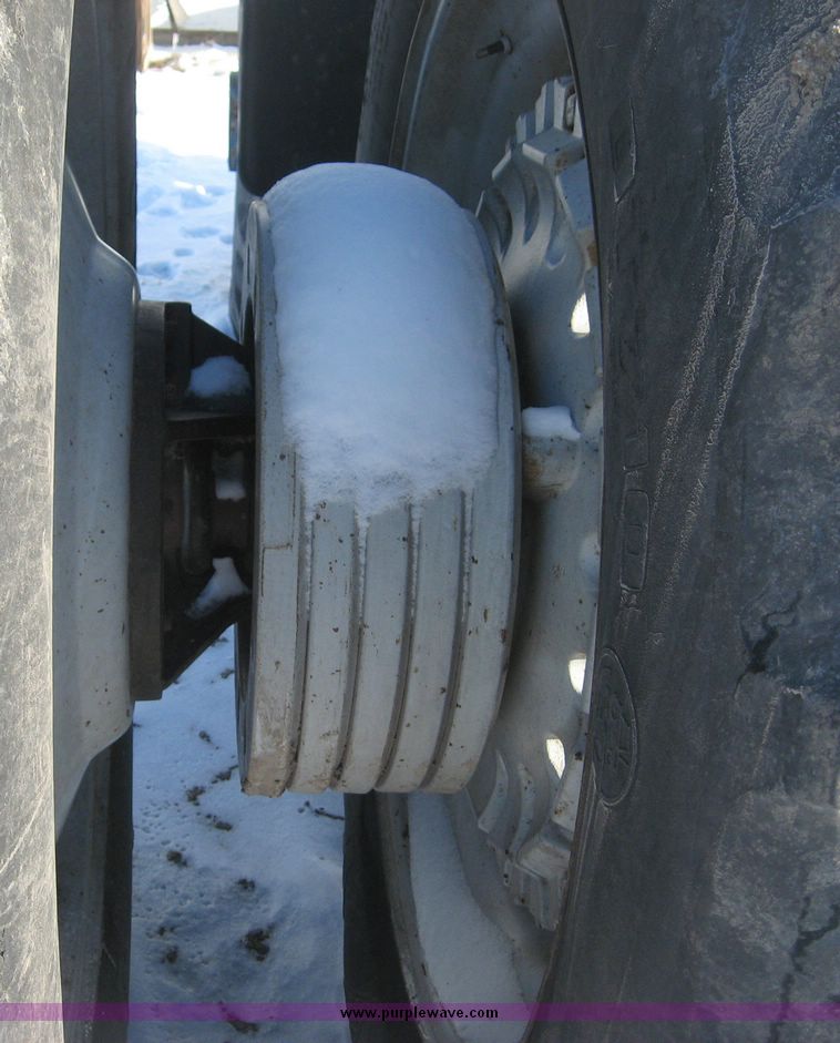 image for item 2000 1993 Ford 8830 MFWD tractor