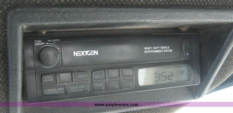 image for item 2000 1993 Ford 8830 MFWD tractor