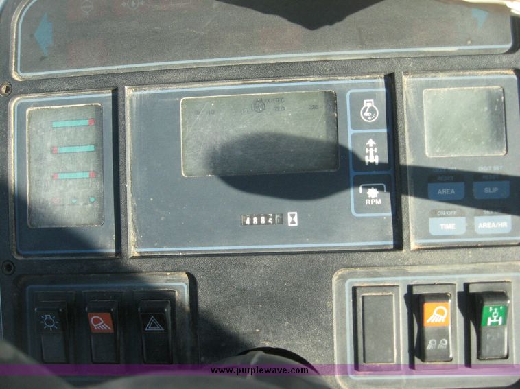 image for item 2000 1993 Ford 8830 MFWD tractor