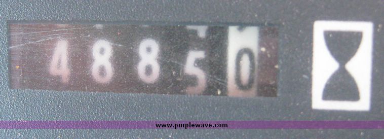 image for item 2000 1993 Ford 8830 MFWD tractor