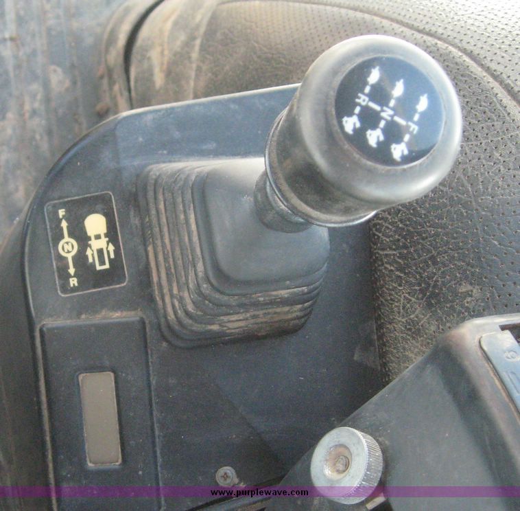 image for item 2000 1993 Ford 8830 MFWD tractor