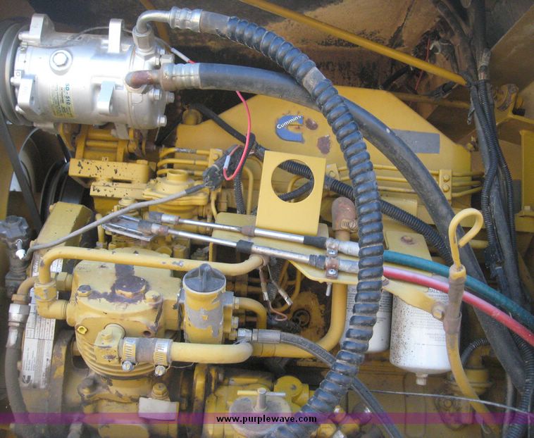 image for item 2005 1993 Ag-Chem RoGator 664 self propelled sprayer