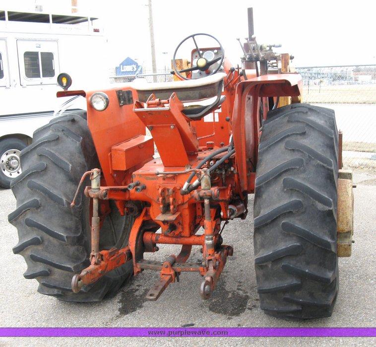 image for item 3000 Allis-Chalmers 180 tractor with Koyker K5 loader