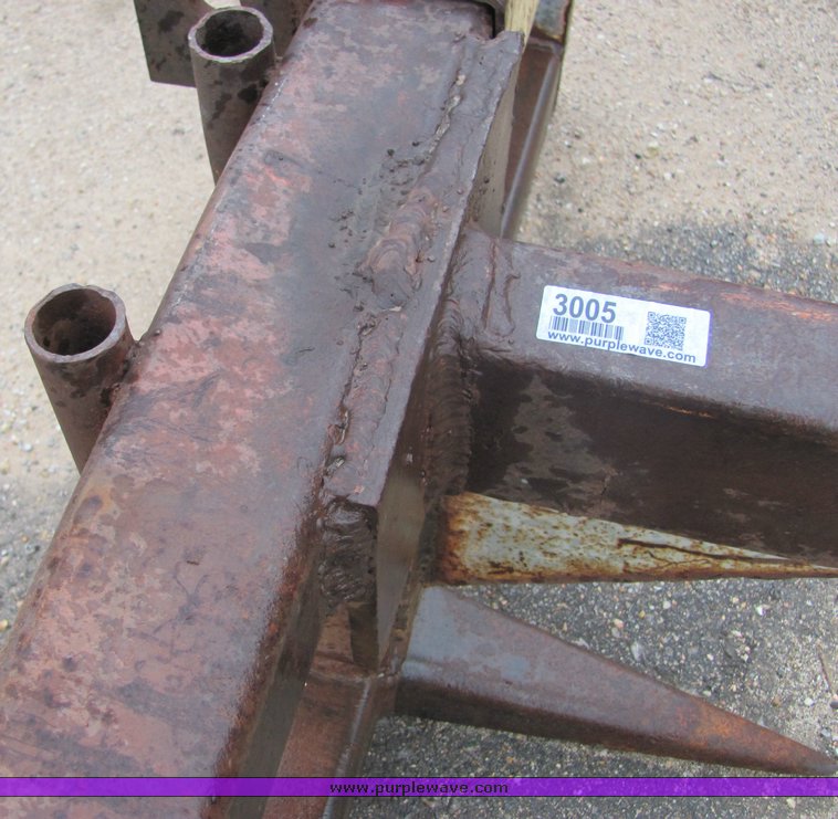 image for item 3005 Bale spear attachment