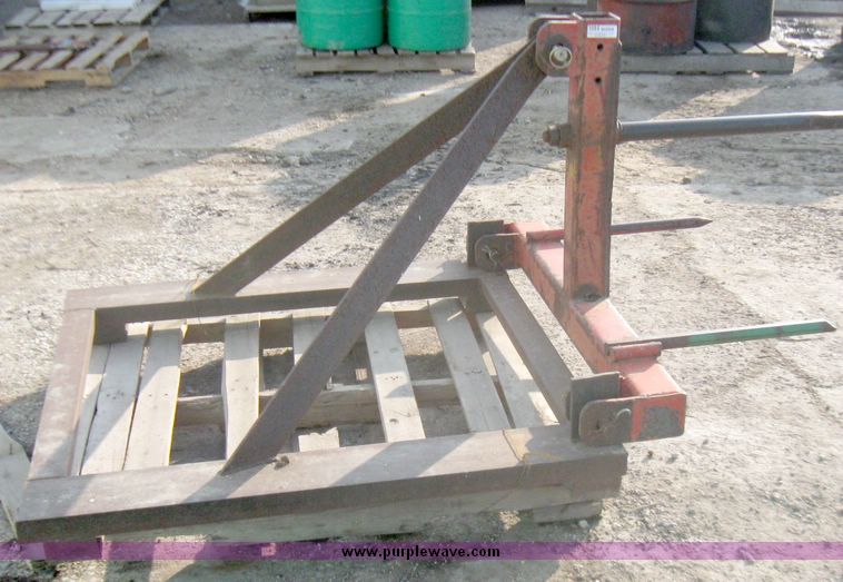 image for item 3085 Three point bale spike with fork lift attachment