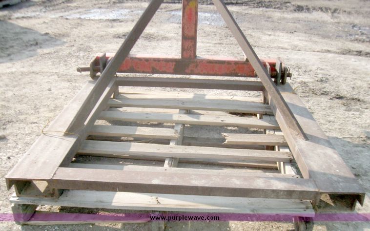 image for item 3085 Three point bale spike with fork lift attachment