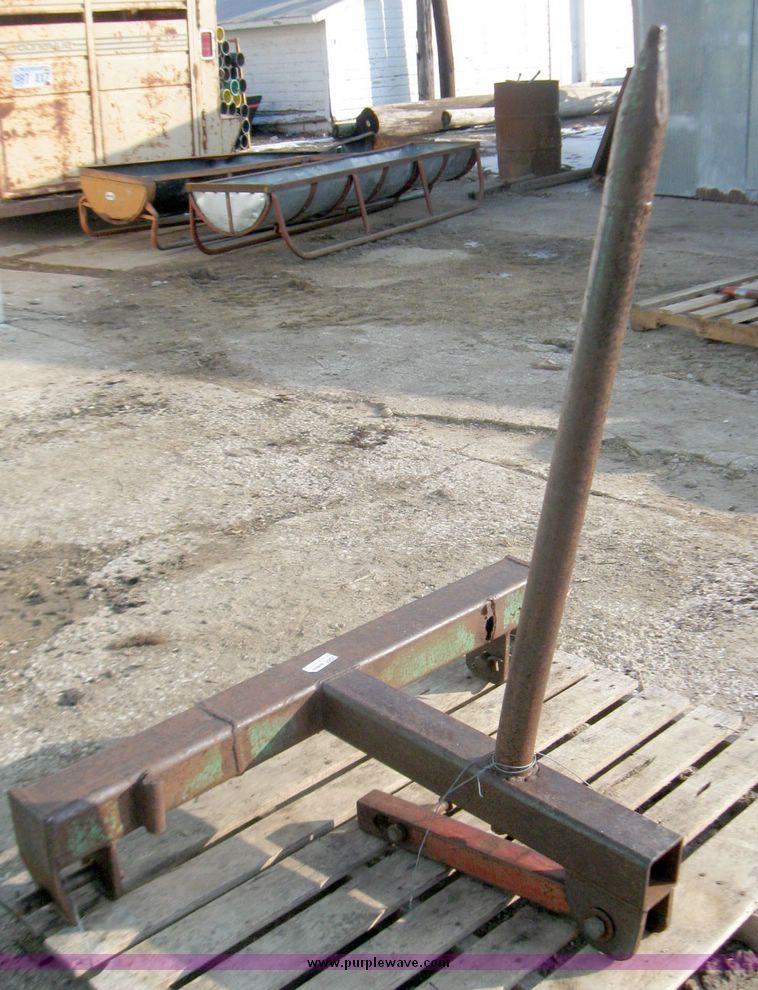 image for item 3086 Three point bale spike