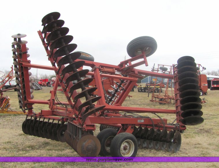 image for item 3216 Case 3900 32' disc