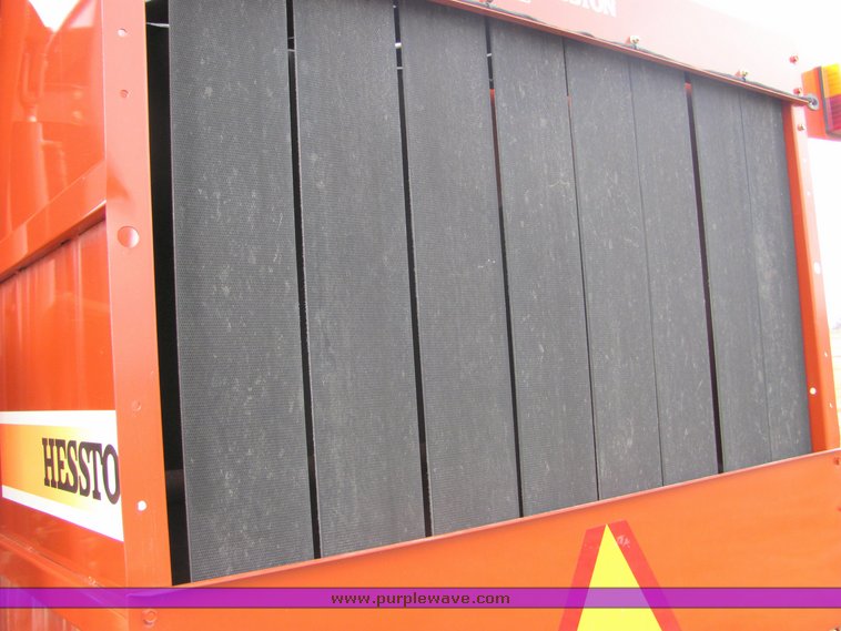 image for item 3218 2003 Hesston 956A round baler