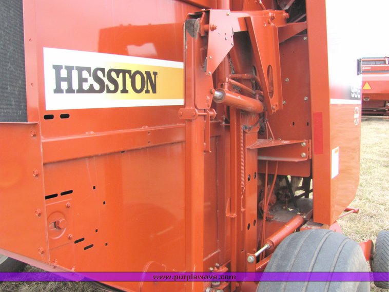 image for item 3218 2003 Hesston 956A round baler