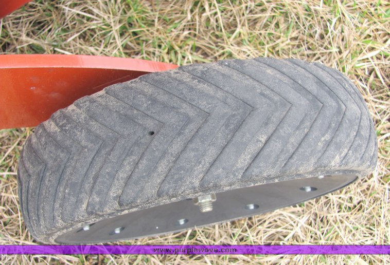 image for item 3218 2003 Hesston 956A round baler