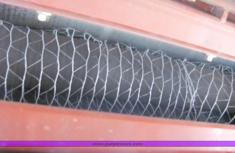 image for item 3229 2005 Hesston 956A round baler