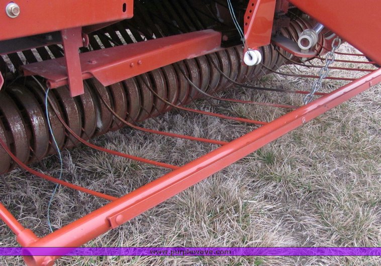 image for item 3231 2003 Hesston 956A mesh wrap round baler