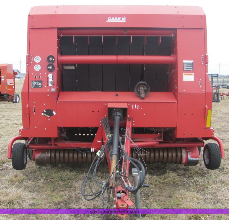 image for item 3233 Case RS551 round baler