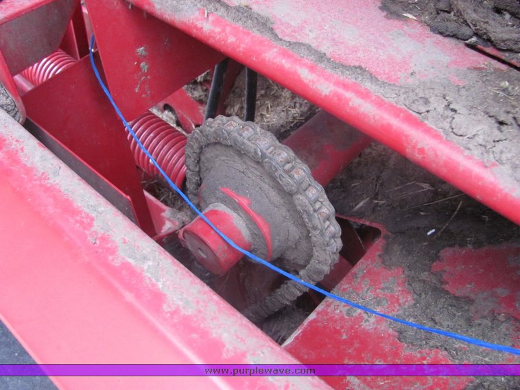 image for item 3233 Case RS551 round baler