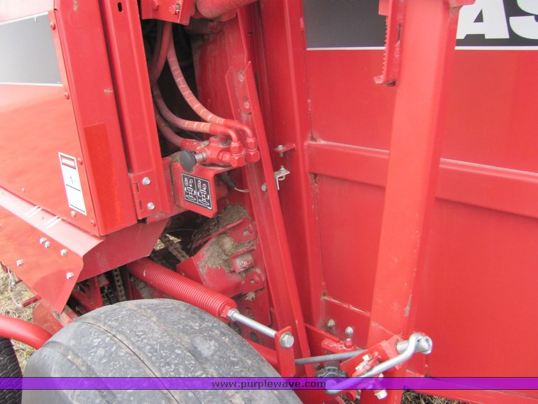 image for item 3233 Case RS551 round baler