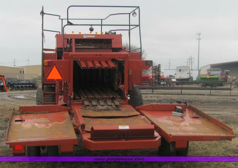 image for item 3234 2002 Hesston 4790 3x4 large square baler