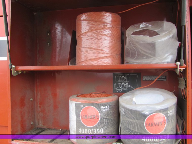 image for item 3234 2002 Hesston 4790 3x4 large square baler