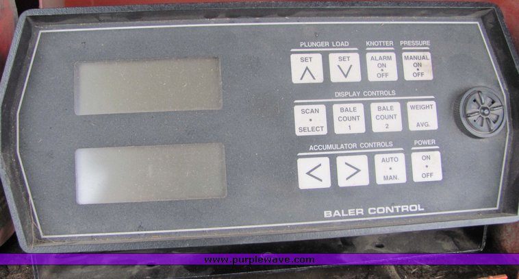 image for item 3234 2002 Hesston 4790 3x4 large square baler