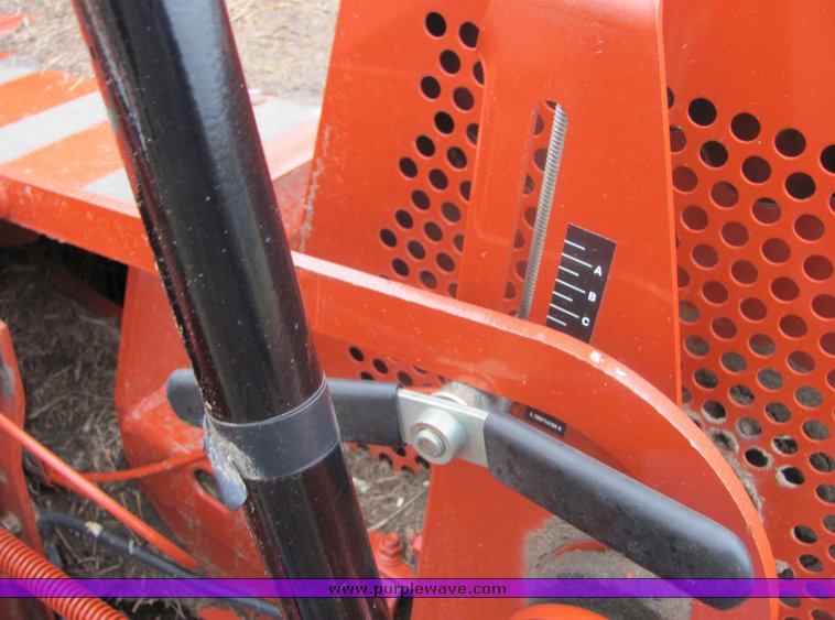 image for item 3234 2002 Hesston 4790 3x4 large square baler