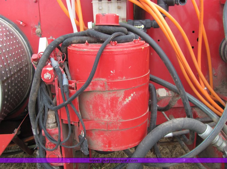 image for item 3323 1993 Case 900 drill