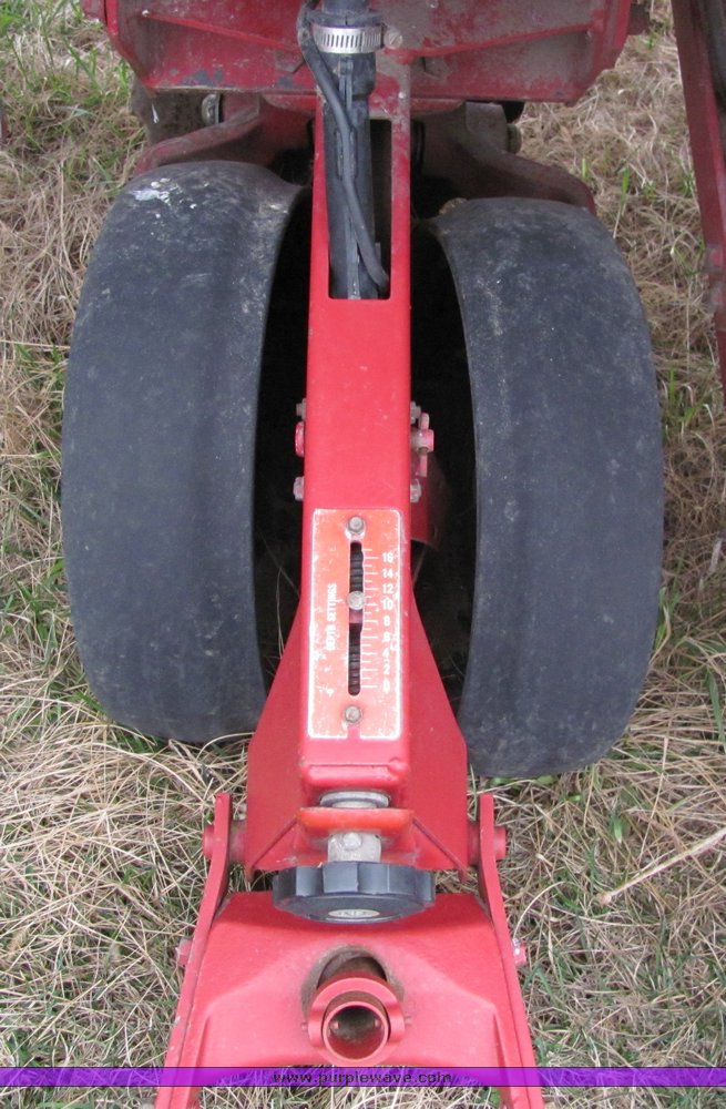 image for item 3323 1993 Case 900 drill