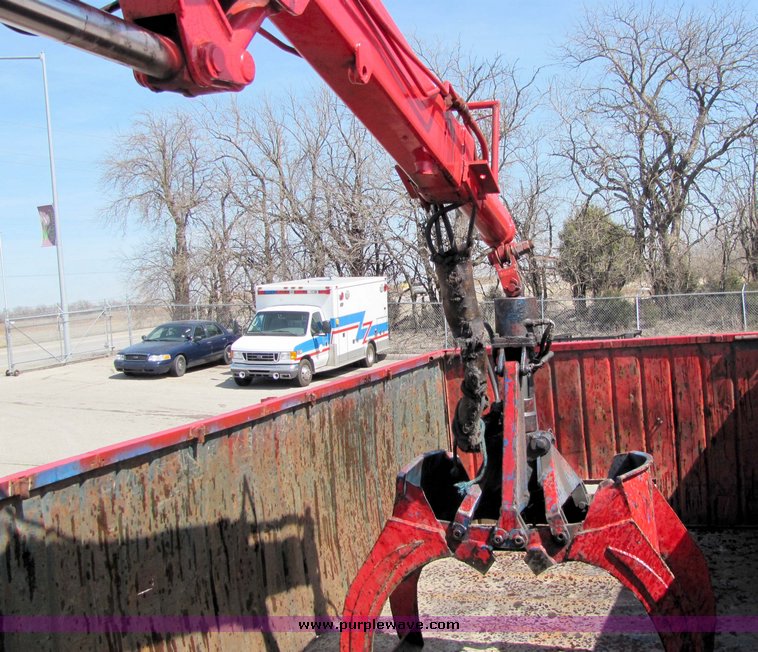 image for item 3382 1985 International S1954 tandem truck