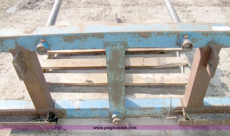 image for item 3401 Loader mount bale spear