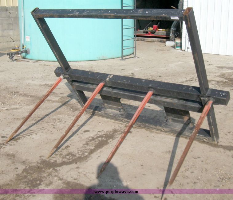 image for item 3406 Large square bale spear