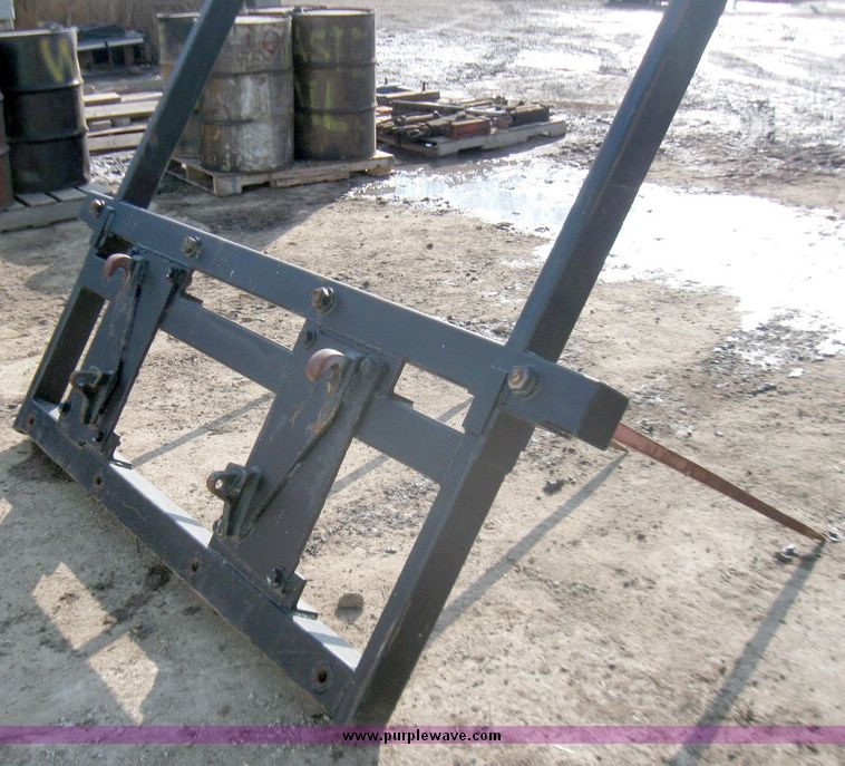 image for item 3406 Large square bale spear