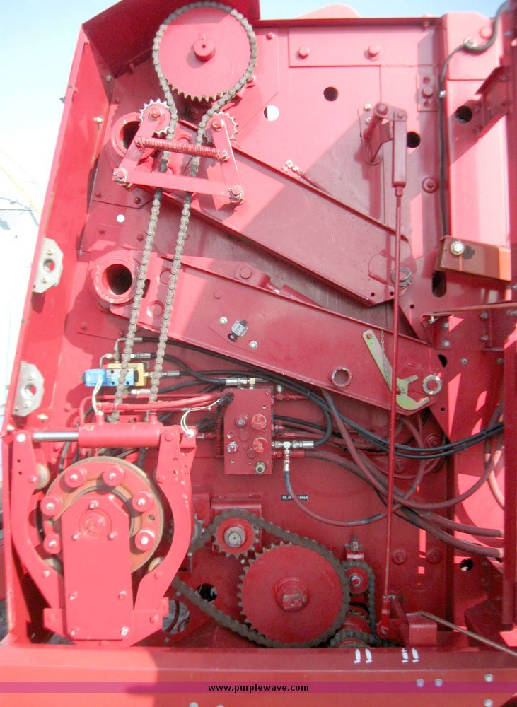 image for item 3407 Case RS551 round baler