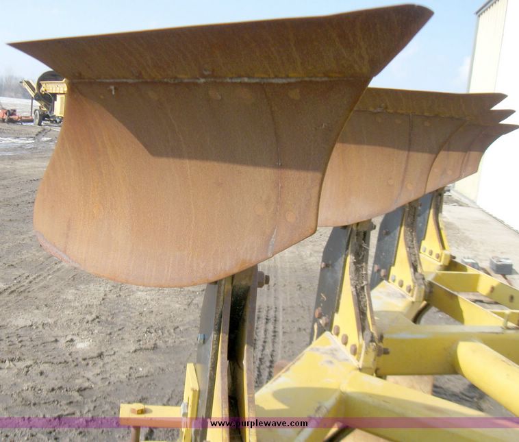 image for item 3419 Landoll Stanton five bottom rollover plow