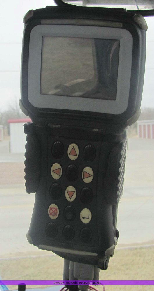 image for item 3439 1986 Ford TW25 tractor