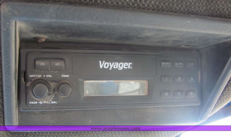 image for item 3439 1986 Ford TW25 tractor