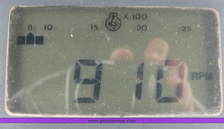 image for item 3439 1986 Ford TW25 tractor