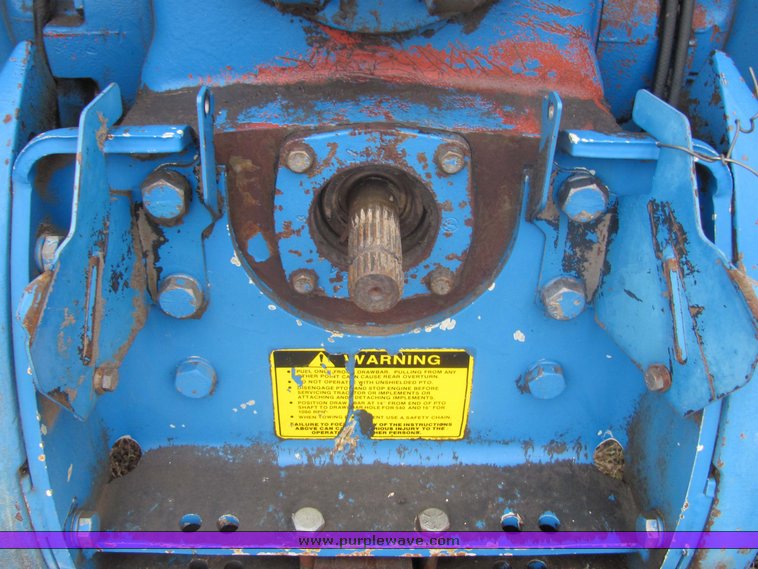 image for item 3439 1986 Ford TW25 tractor