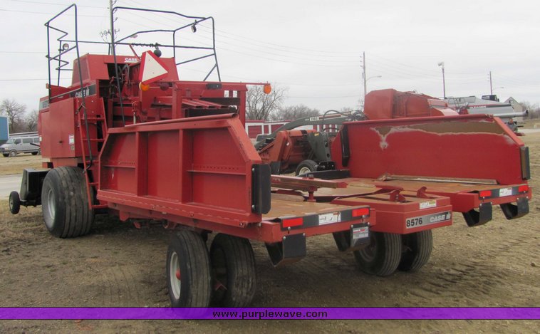image for item 3442 Case 8575 silage special large square baler