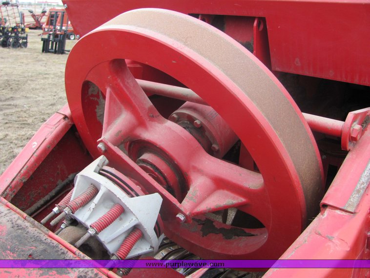 image for item 3442 Case 8575 silage special large square baler